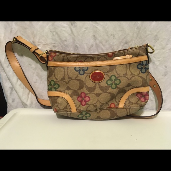 Coach Small Hobo - Picture 1 of 1